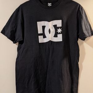 DC men's t-shirt size M black